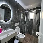 The Gwen Apartment *