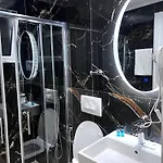 The Gwen Apartment *